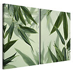 Impression sur toile modulaire Des feuilles d'un vert luxuriant sur un fond clair